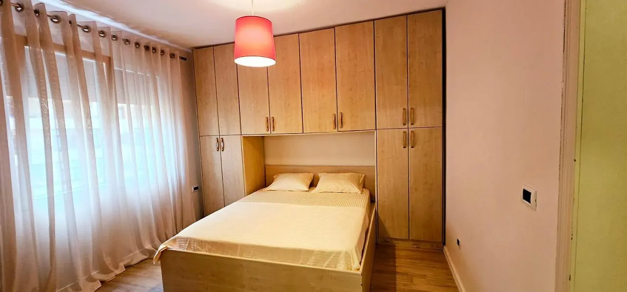Discover Tirana From Our 3-Room Apartment With Free Parking-Komuna E Parisit Albania
