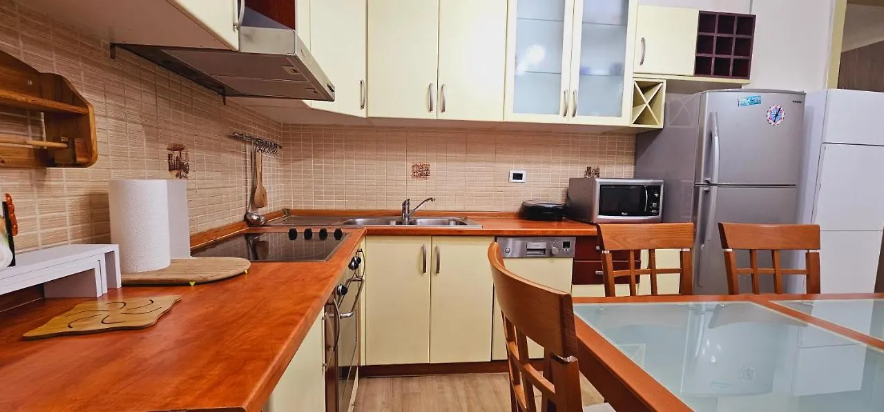 Discover Tirana From Our 3-Room Apartment With Free Parking-Komuna E Parisit 0*,  Albania